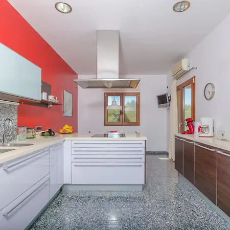 Villa Bou
